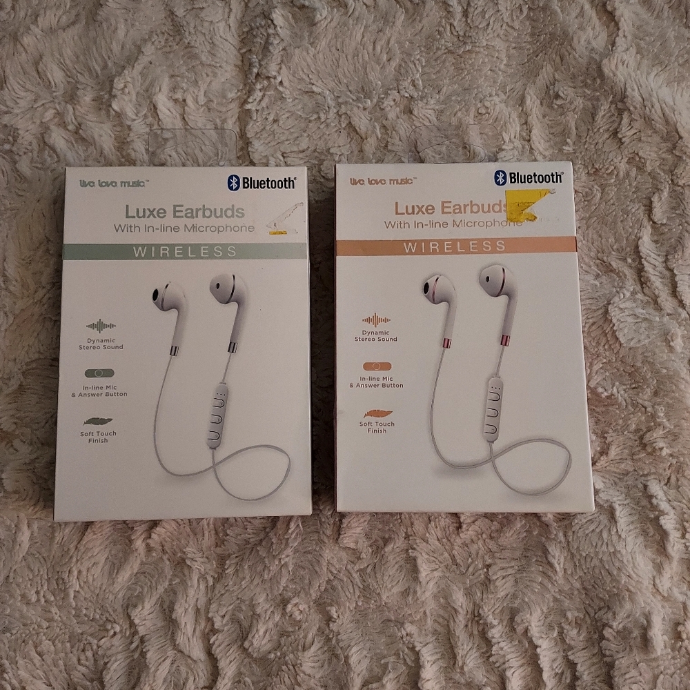 Lot of 2 Luxe earbuds with in-line microphone, wireless and bluetooth
